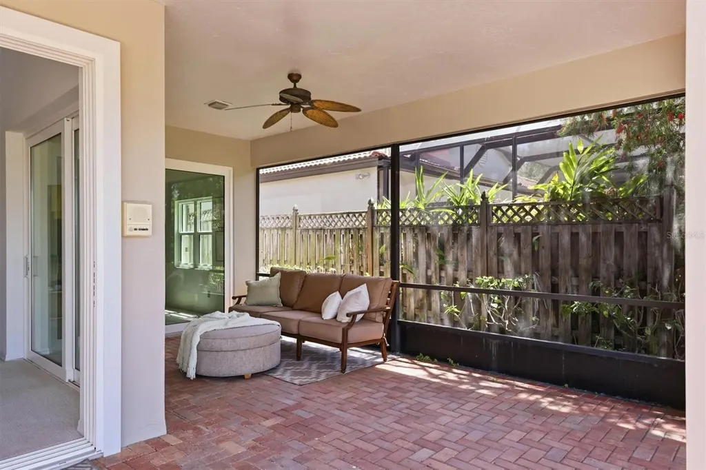 7738 Calle Facil Sarasota FL 34238