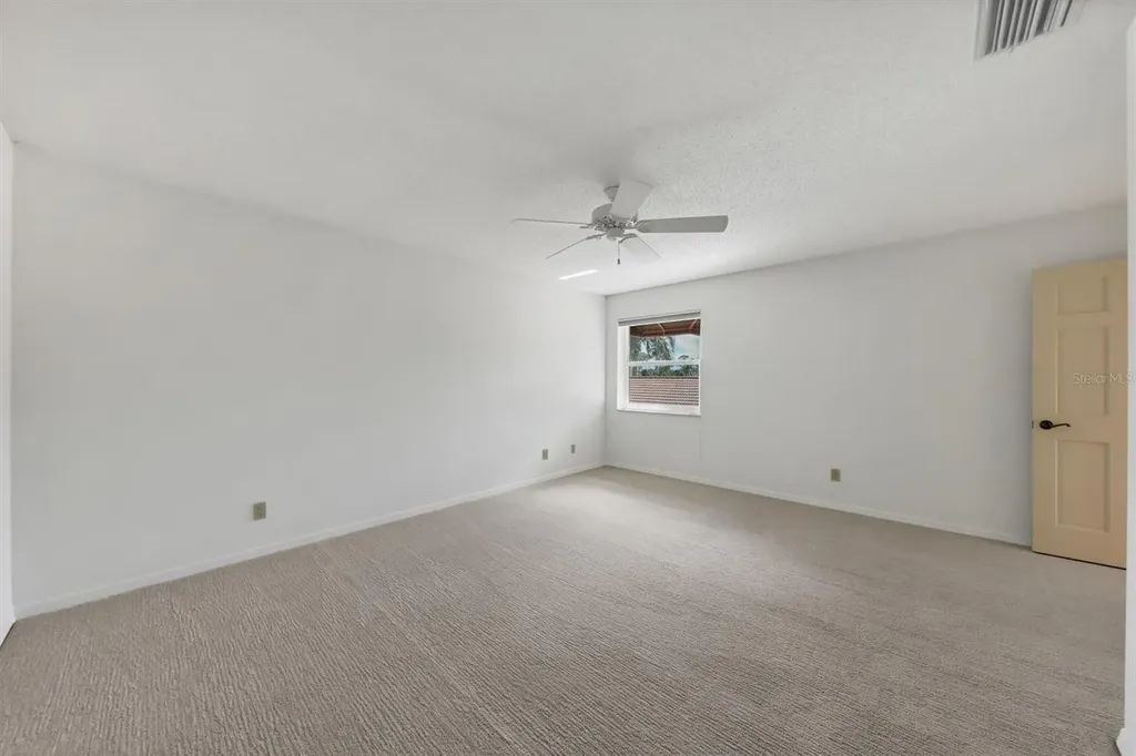 7738 Calle Facil Sarasota FL 34238