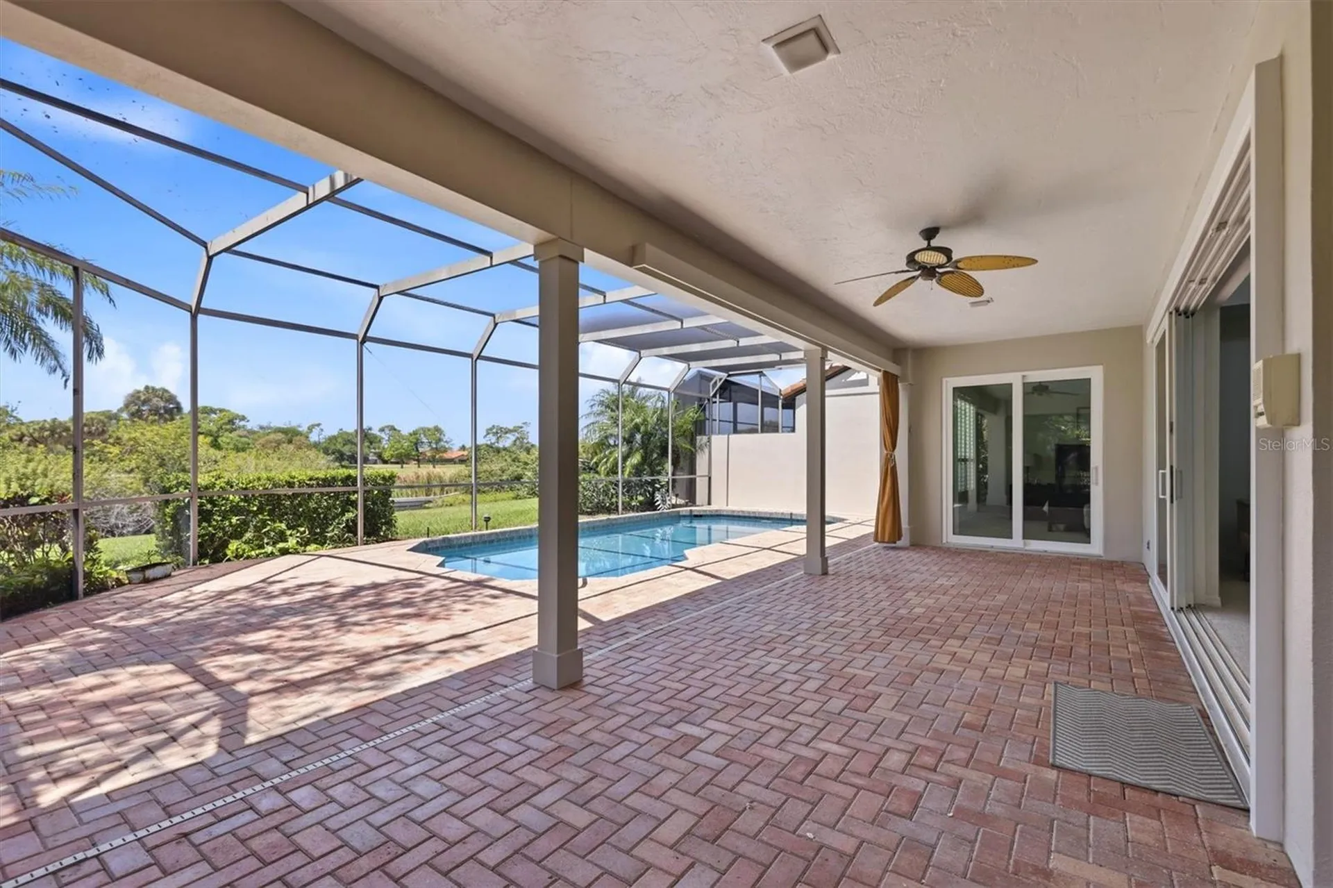 7738 Calle Facil Sarasota FL 34238