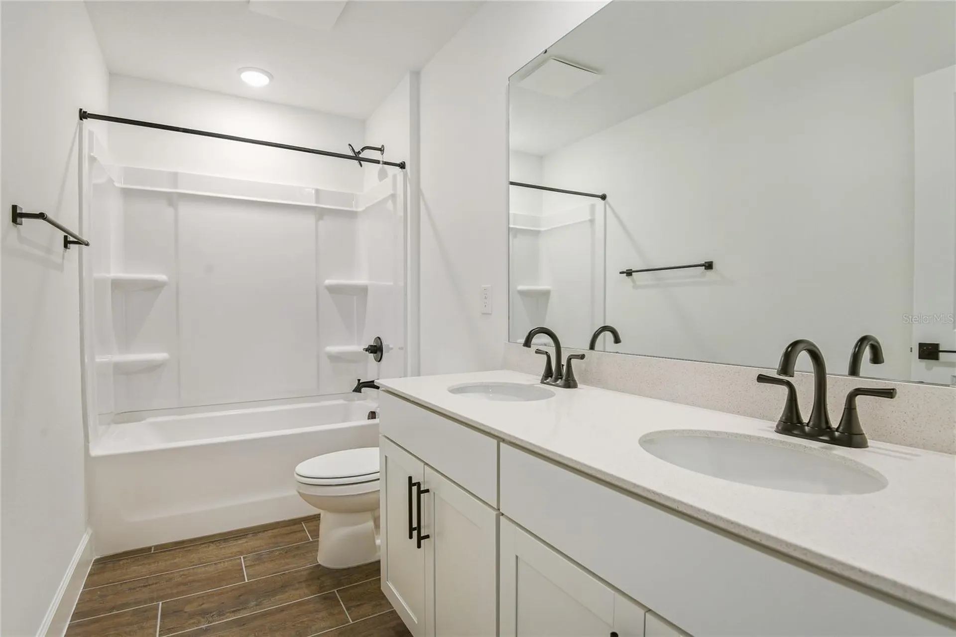 176 Blue Star Court Tavares FL 32778