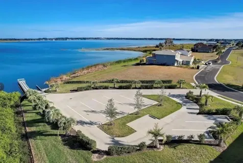 808 Waterfern Trail Drive Auburndale FL 33823