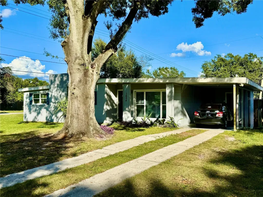1604 Crystal Court E Lakeland FL 33801