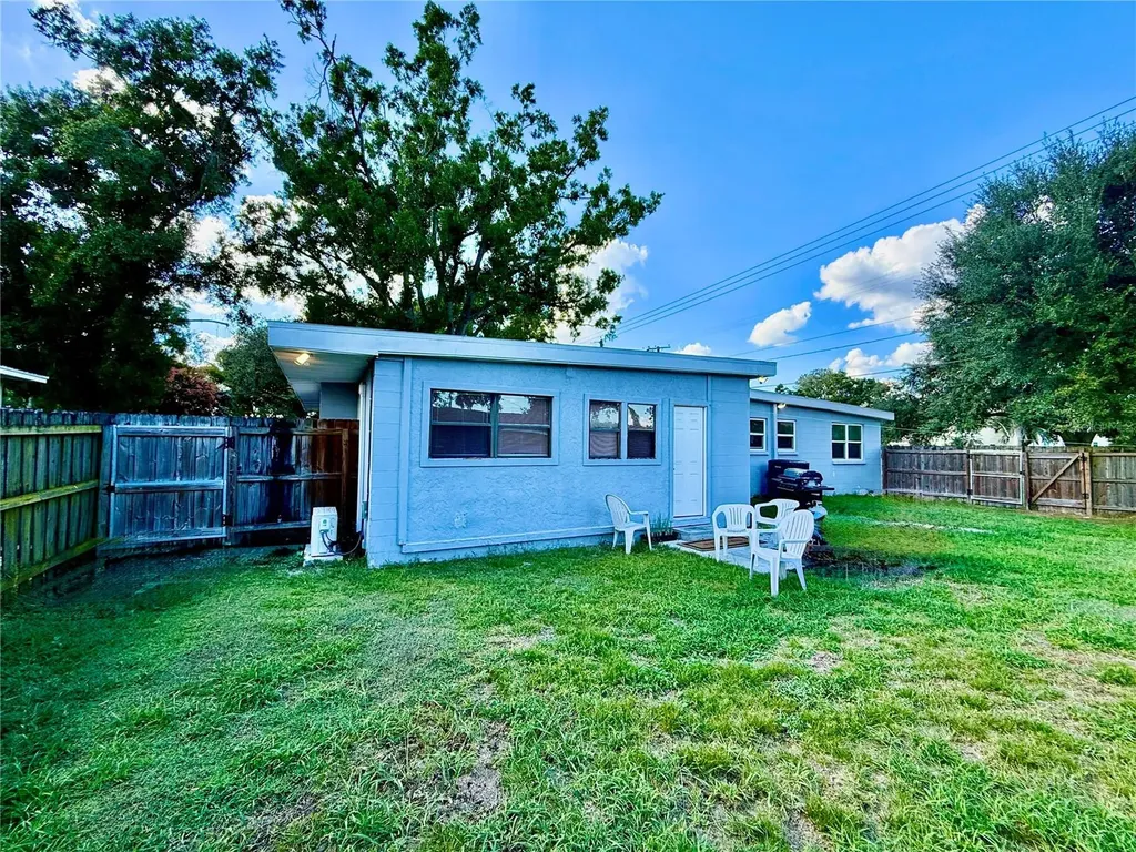 1604 Crystal Court E Lakeland FL 33801
