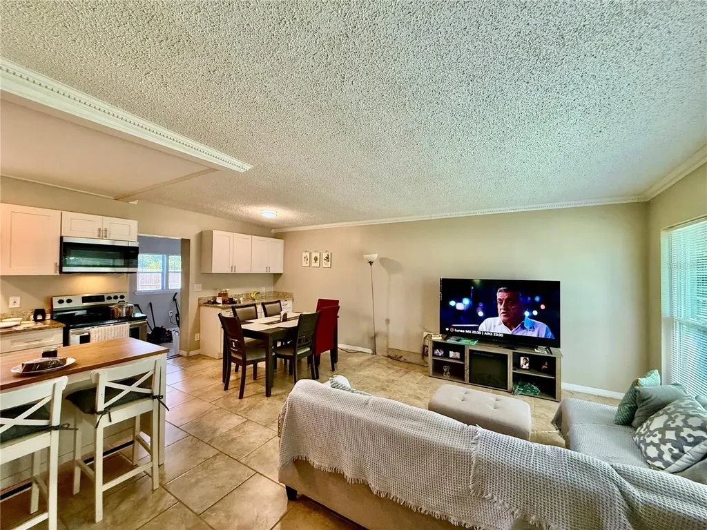 1604 Crystal Court E Lakeland FL 33801