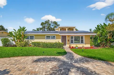 783 Placido Way NE St Petersburg FL 33704