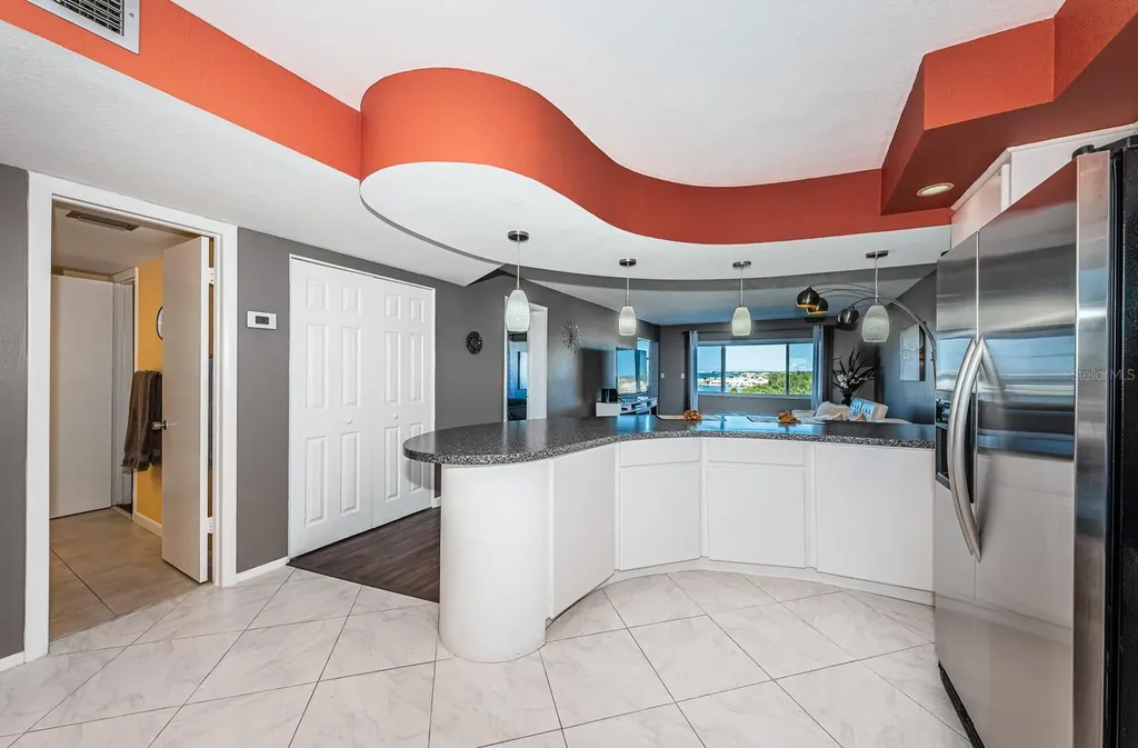 4725 Cove Circle St Petersburg FL 33708
