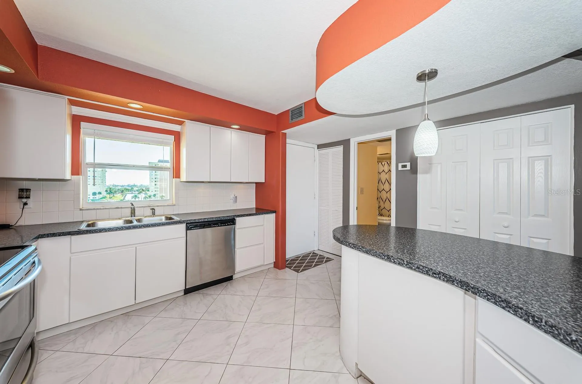 4725 Cove Circle St Petersburg FL 33708