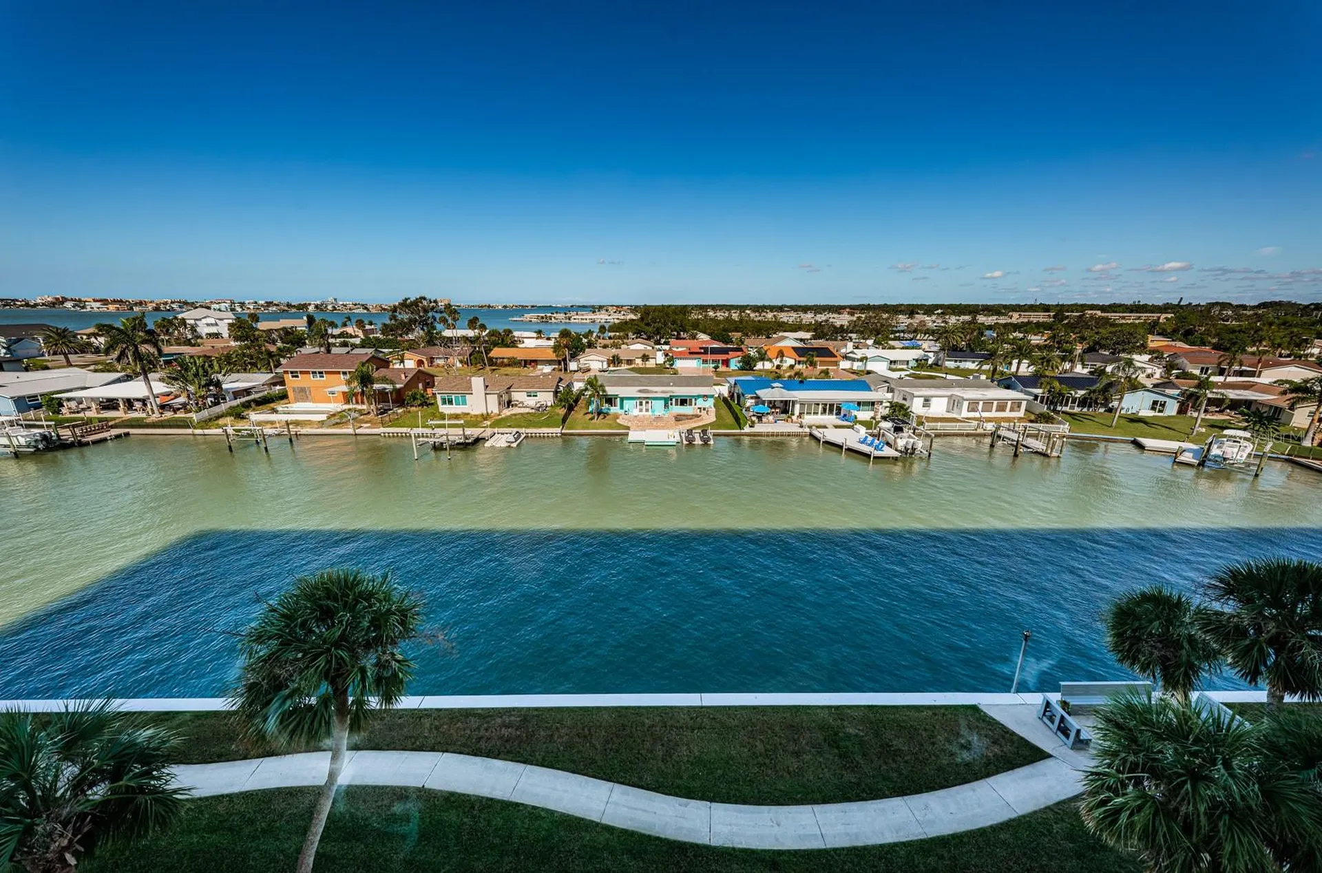 4725 Cove Circle St Petersburg FL 33708