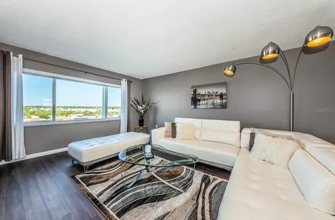 4725 Cove Circle St Petersburg FL 33708