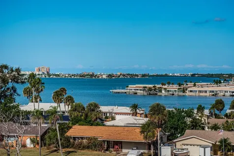 4725 Cove Circle St Petersburg FL 33708