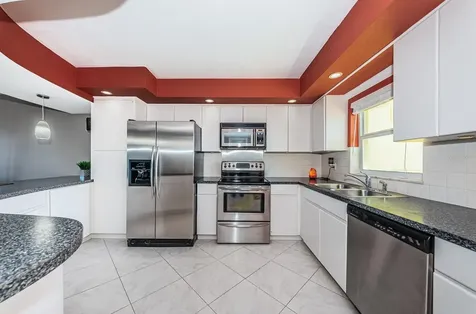 4725 Cove Circle St Petersburg FL 33708