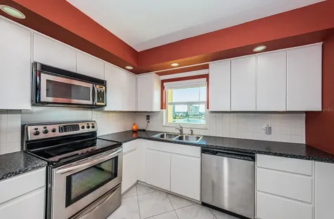 4725 Cove Circle St Petersburg FL 33708