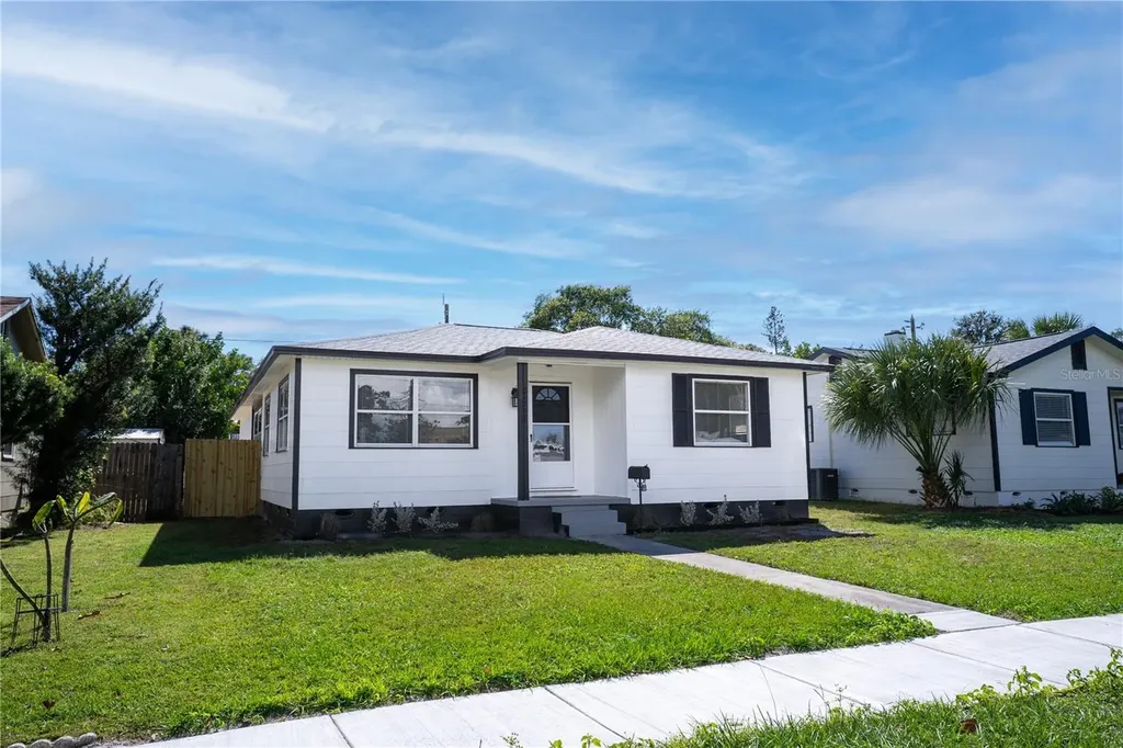 4350 2nd Avenue S St Petersburg FL 33711