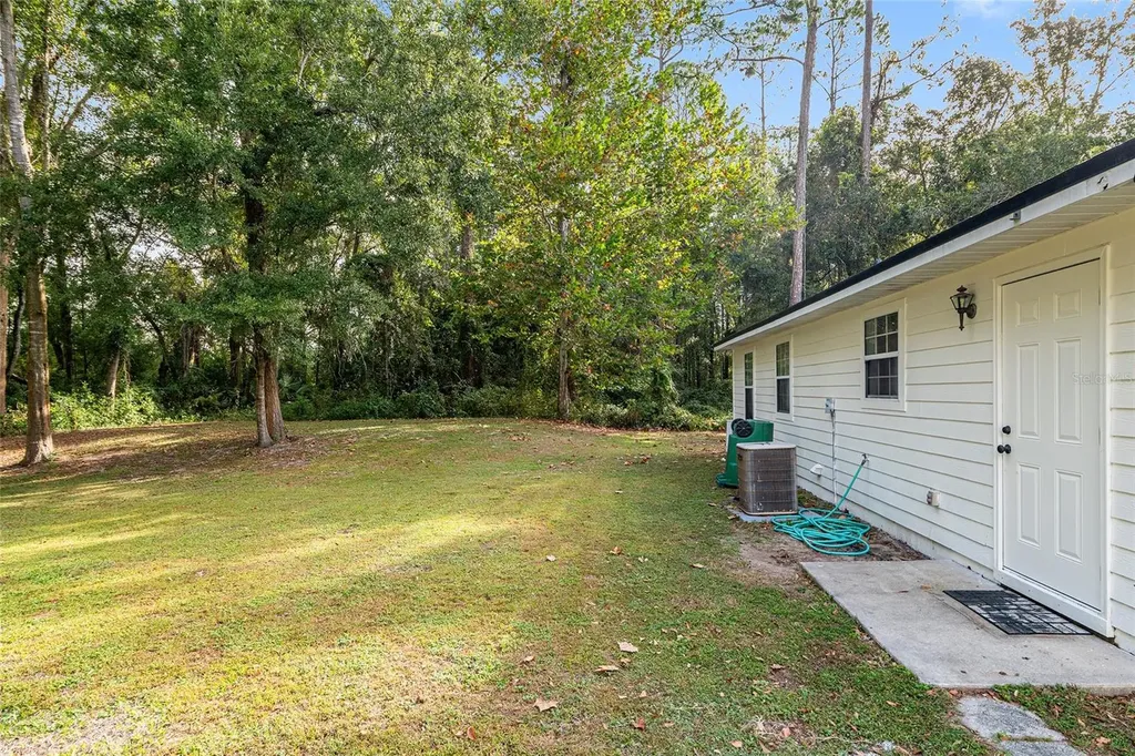 1233 SW 4th Avenue Trenton FL 32693