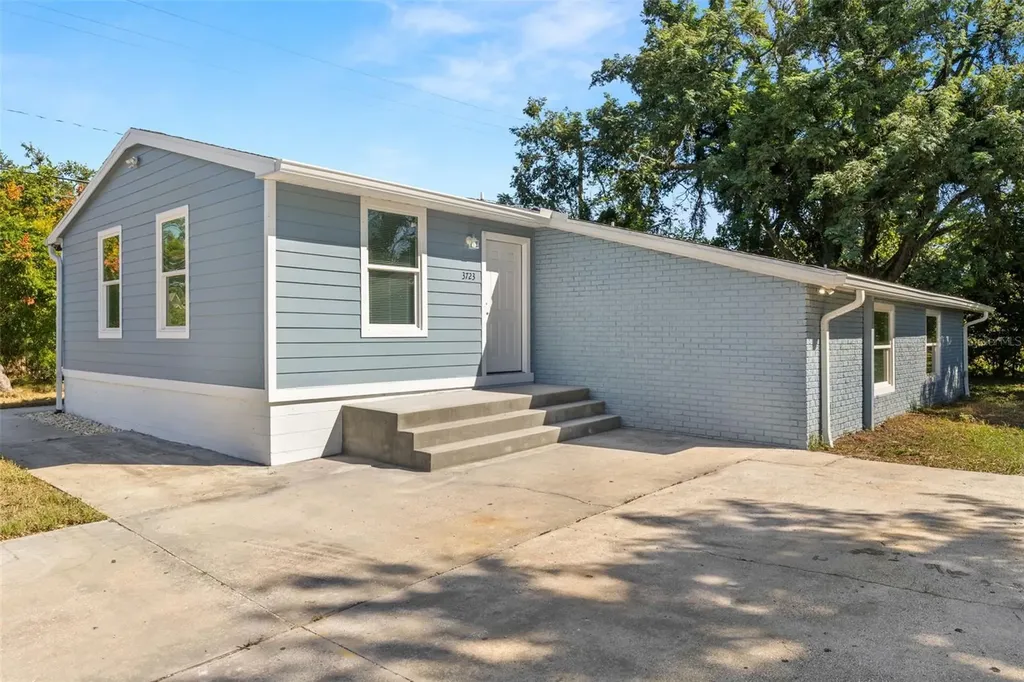 3723 Temple Street Tampa FL 33619