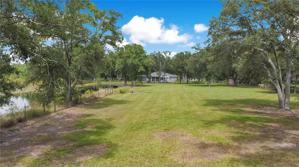 19616 Livingston Avenue Lutz FL 33559