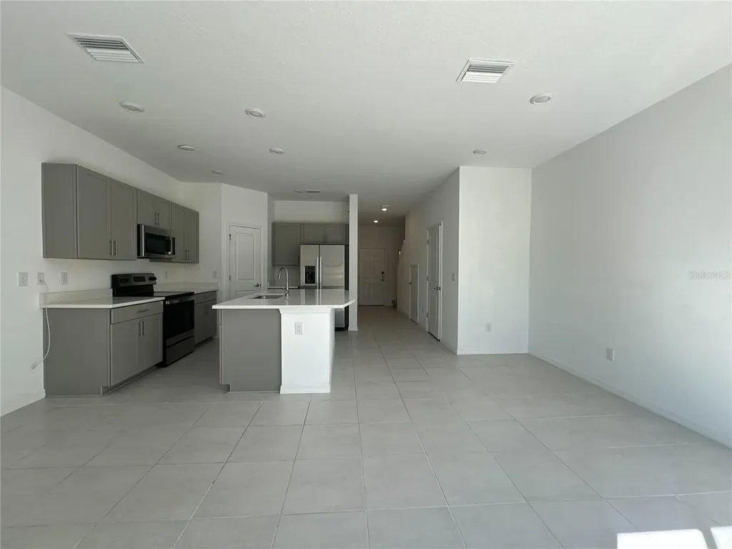 2416 Paravane Way Wesley Chapel FL 33543