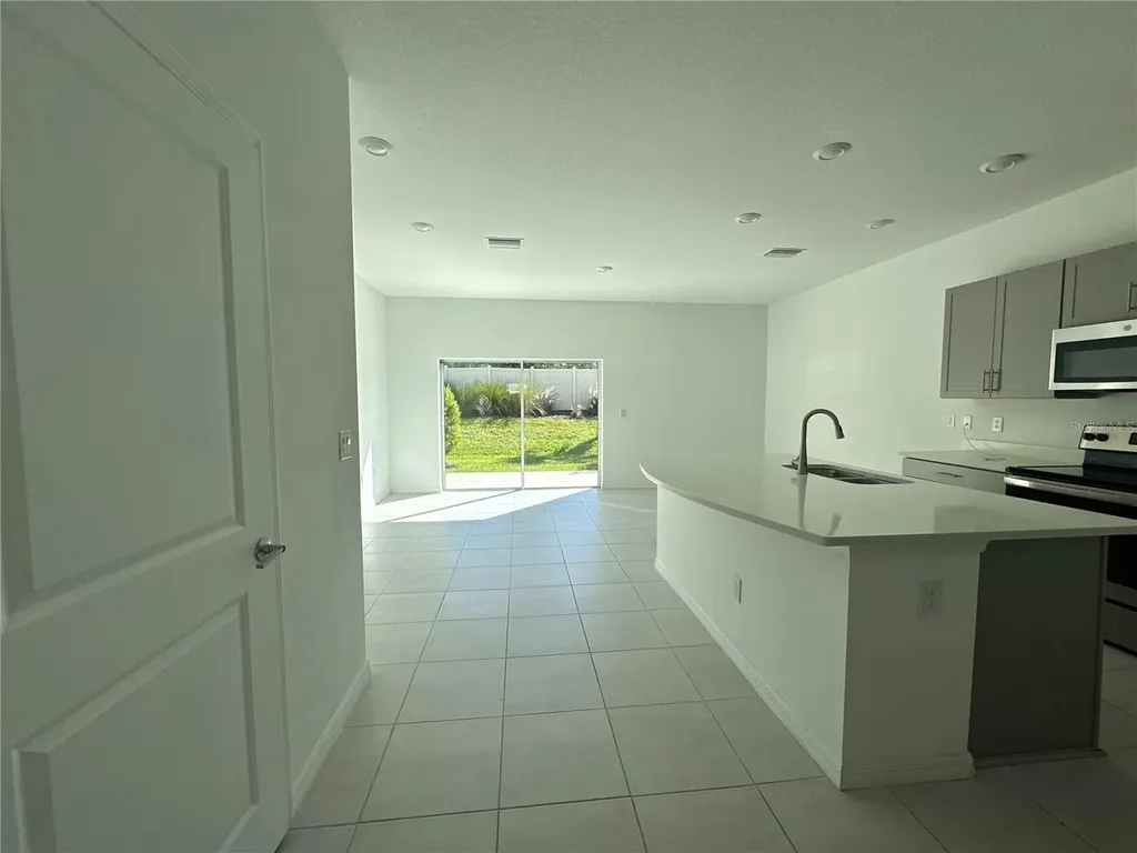 2416 Paravane Way Wesley Chapel FL 33543