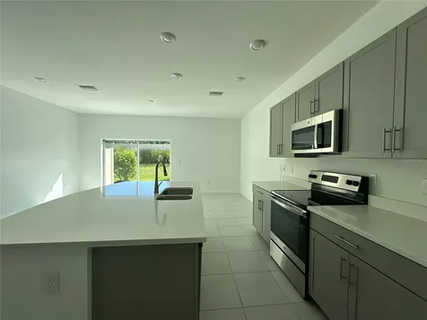 2416 Paravane Way Wesley Chapel FL 33543