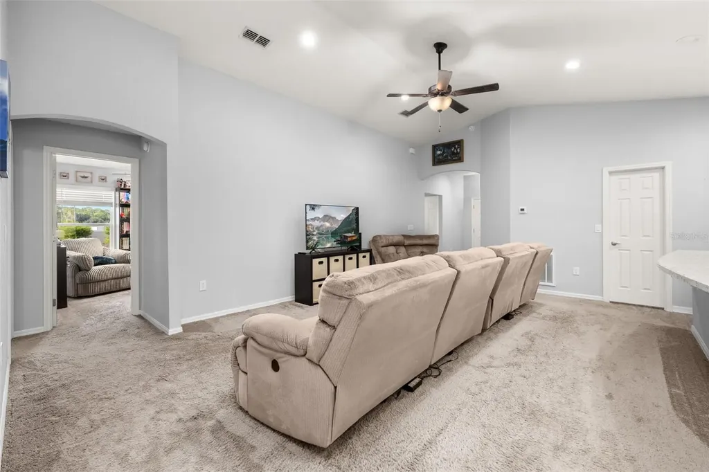 1052 Rivershore Avenue Lakeland FL 33809