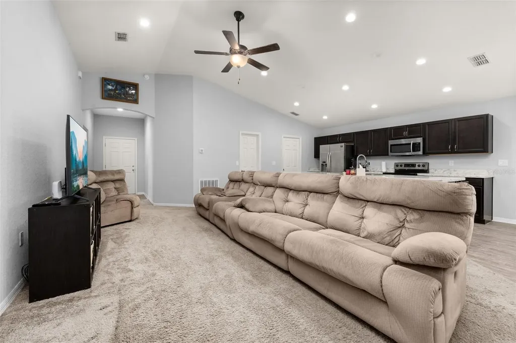 1052 Rivershore Avenue Lakeland FL 33809