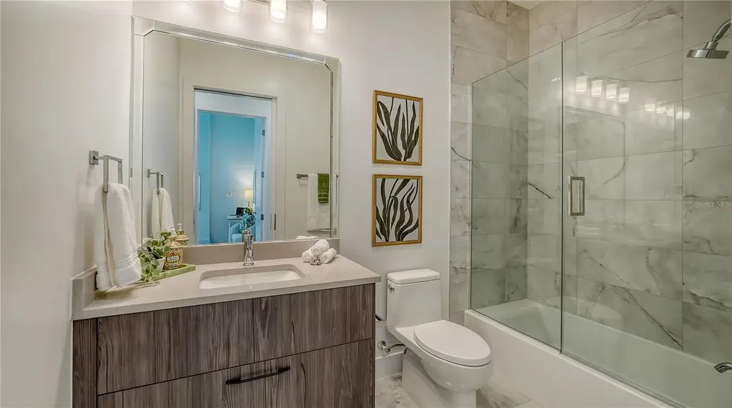 33 S Palm Avenue Sarasota FL 34236