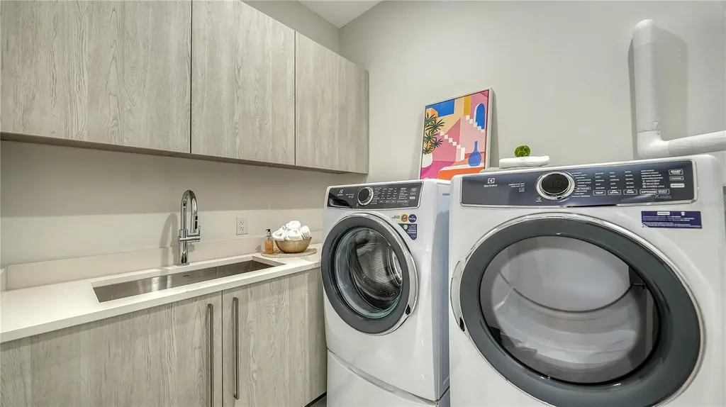 33 S Palm Avenue Sarasota FL 34236