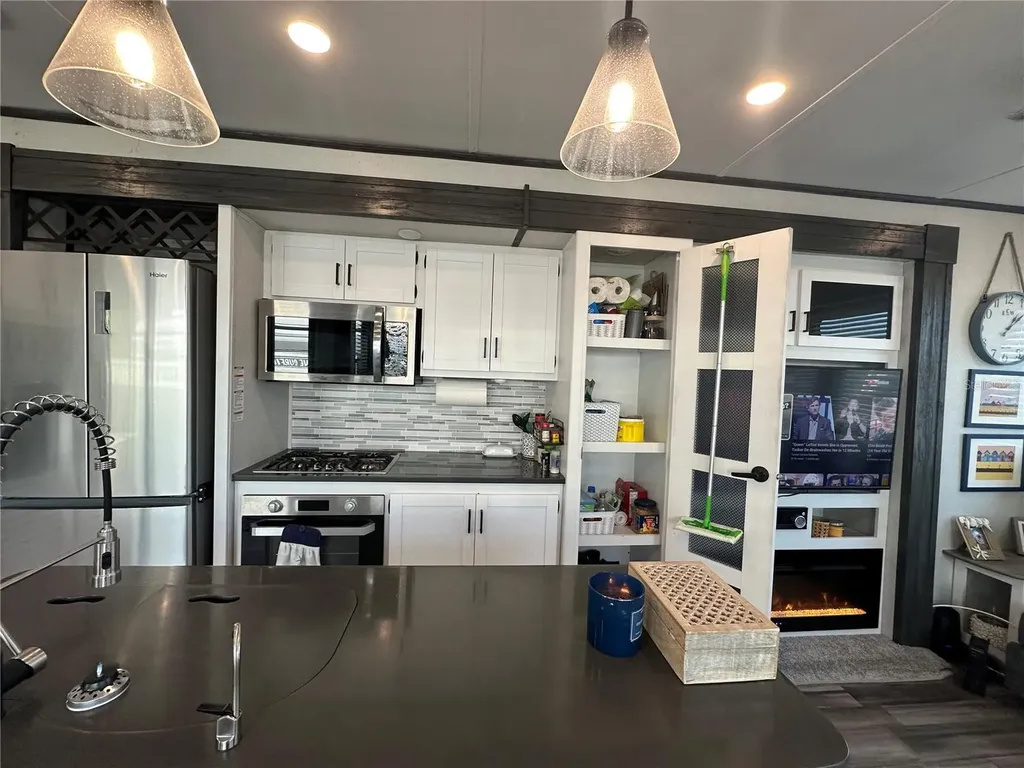136 Bahia Drive Palmetto FL 34221