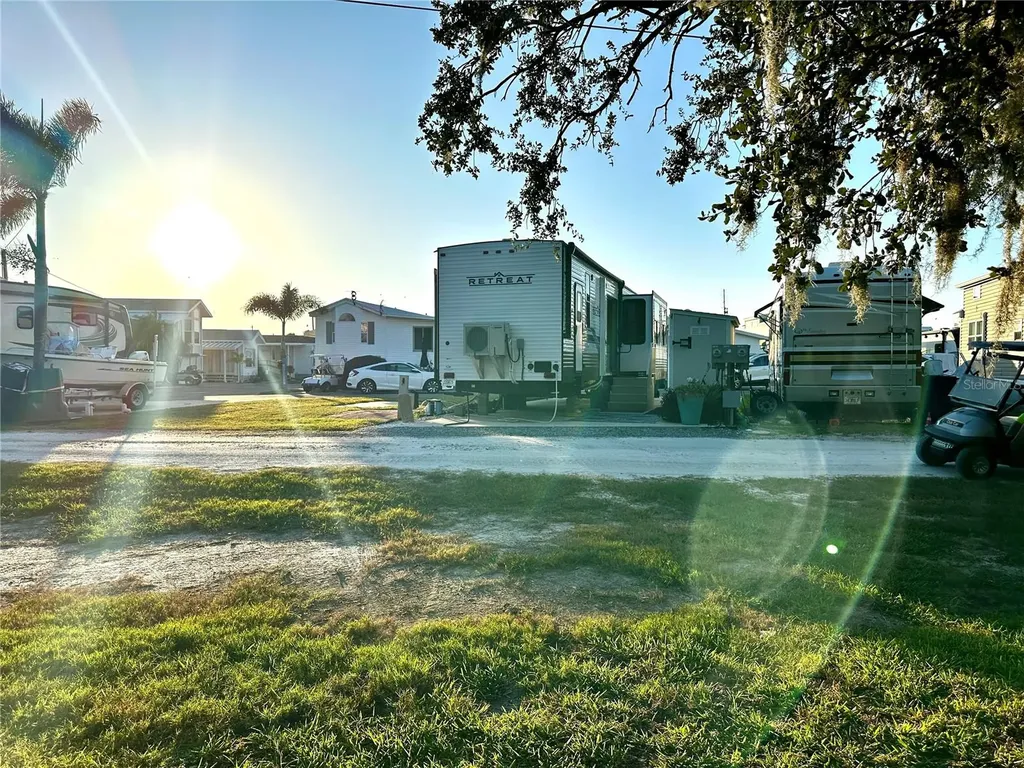 136 Bahia Drive Palmetto FL 34221