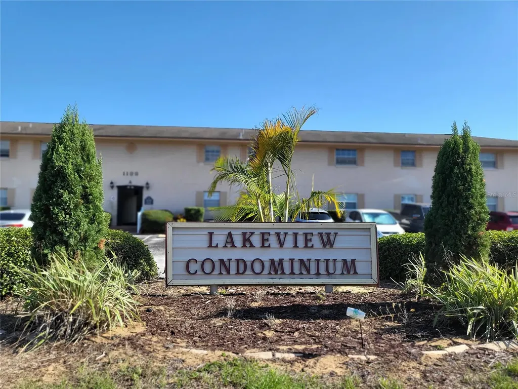 1100 E Caroline Street Tavares FL 32778