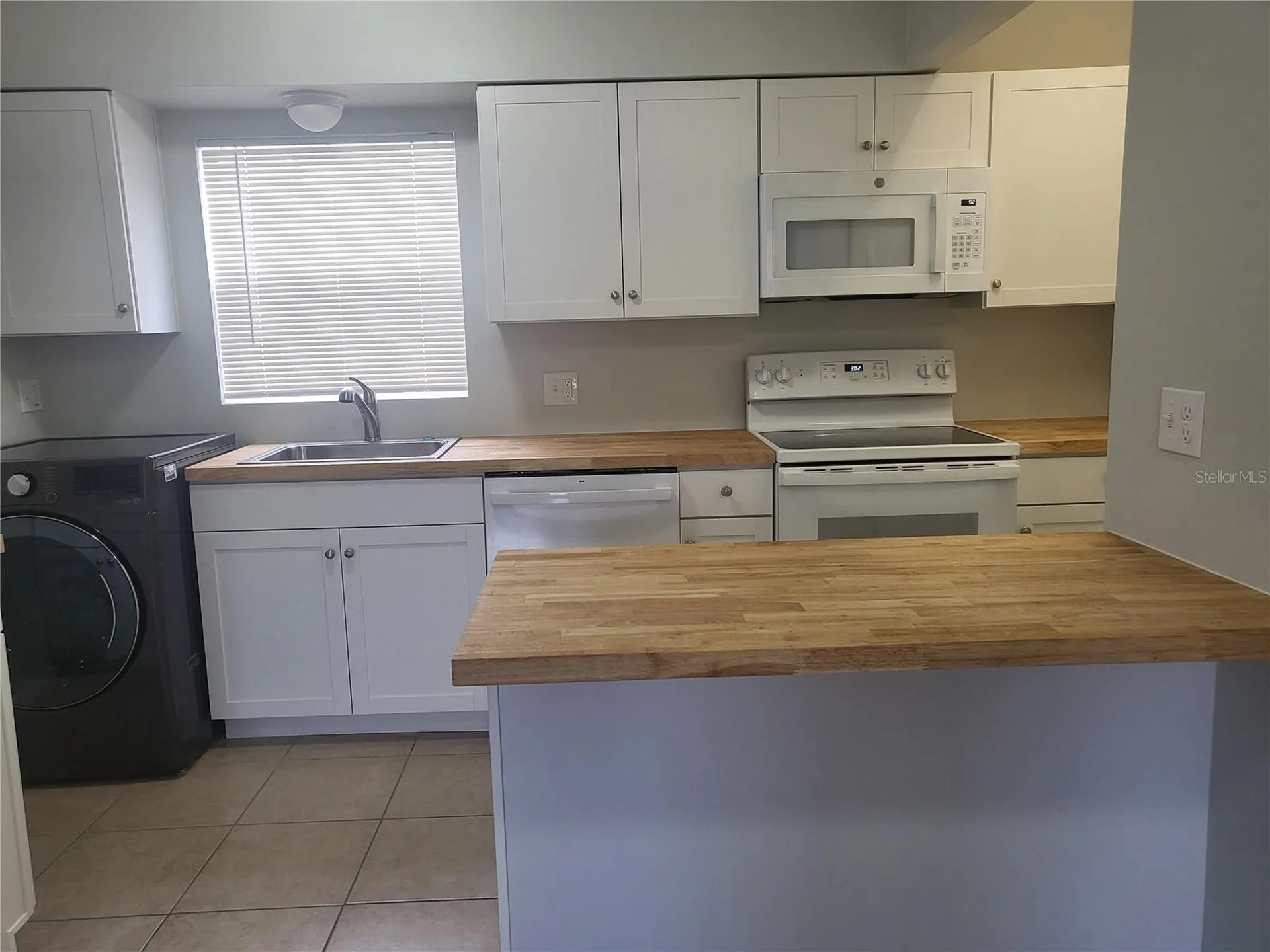 1100 E Caroline Street Tavares FL 32778