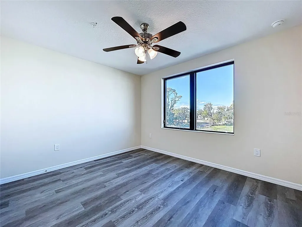 4370 Cambio Gardens Court Tampa FL 33610