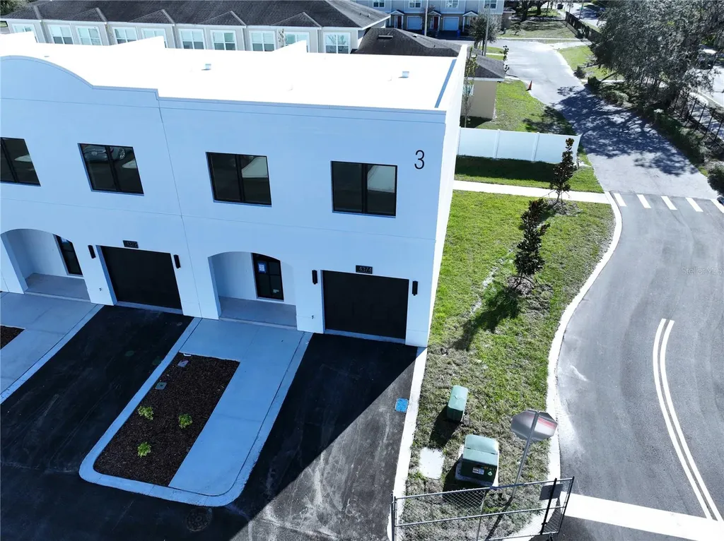 4370 Cambio Gardens Court Tampa FL 33610