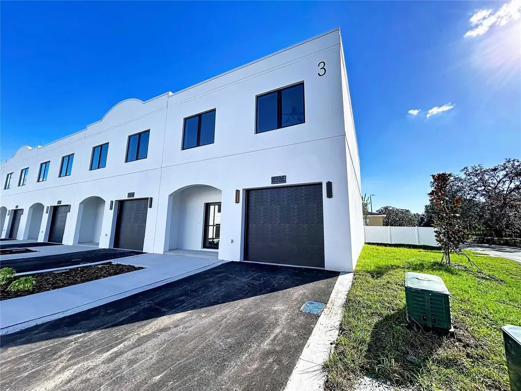 4370 Cambio Gardens Court Tampa FL 33610