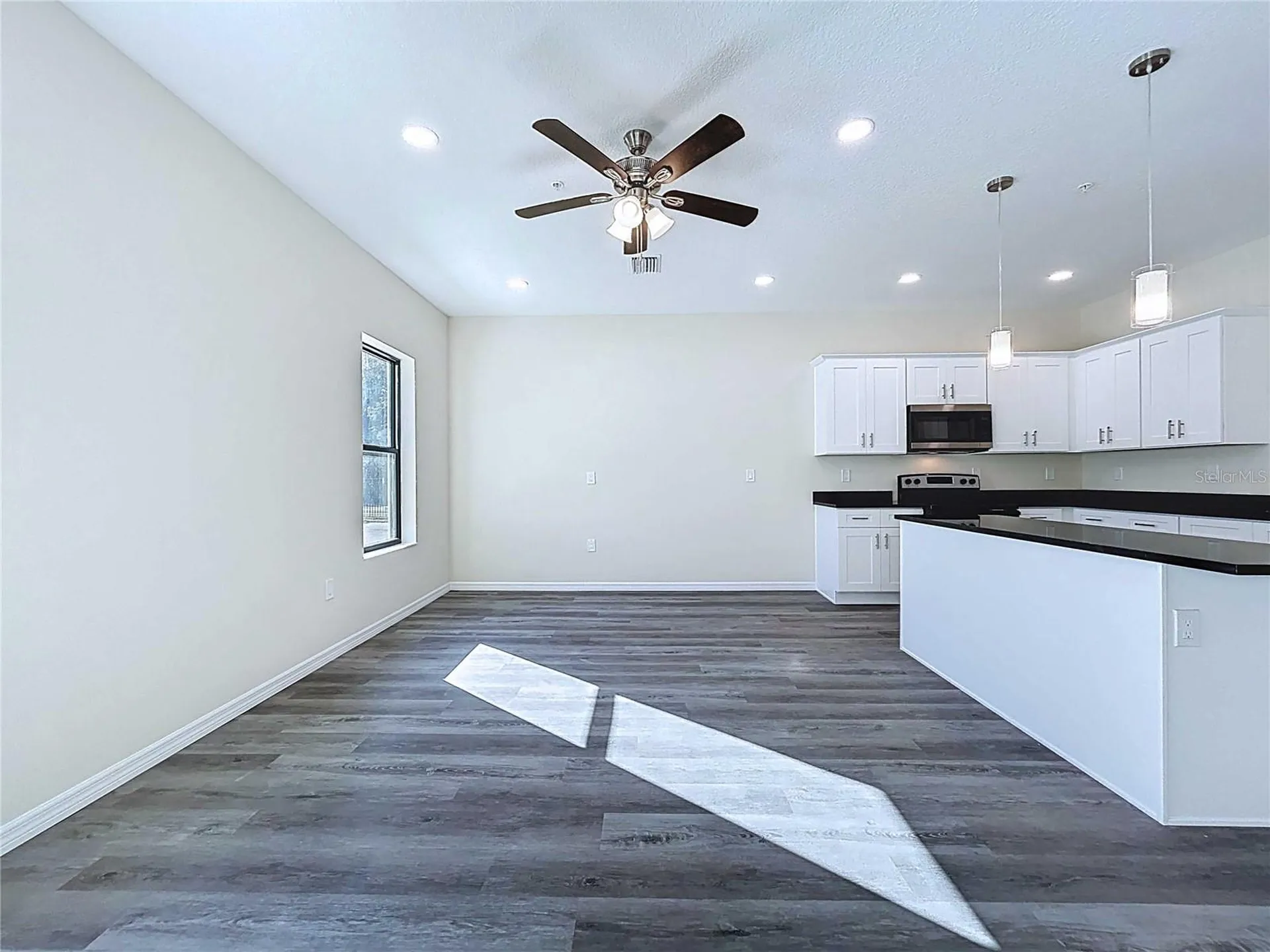 4370 Cambio Gardens Court Tampa FL 33610