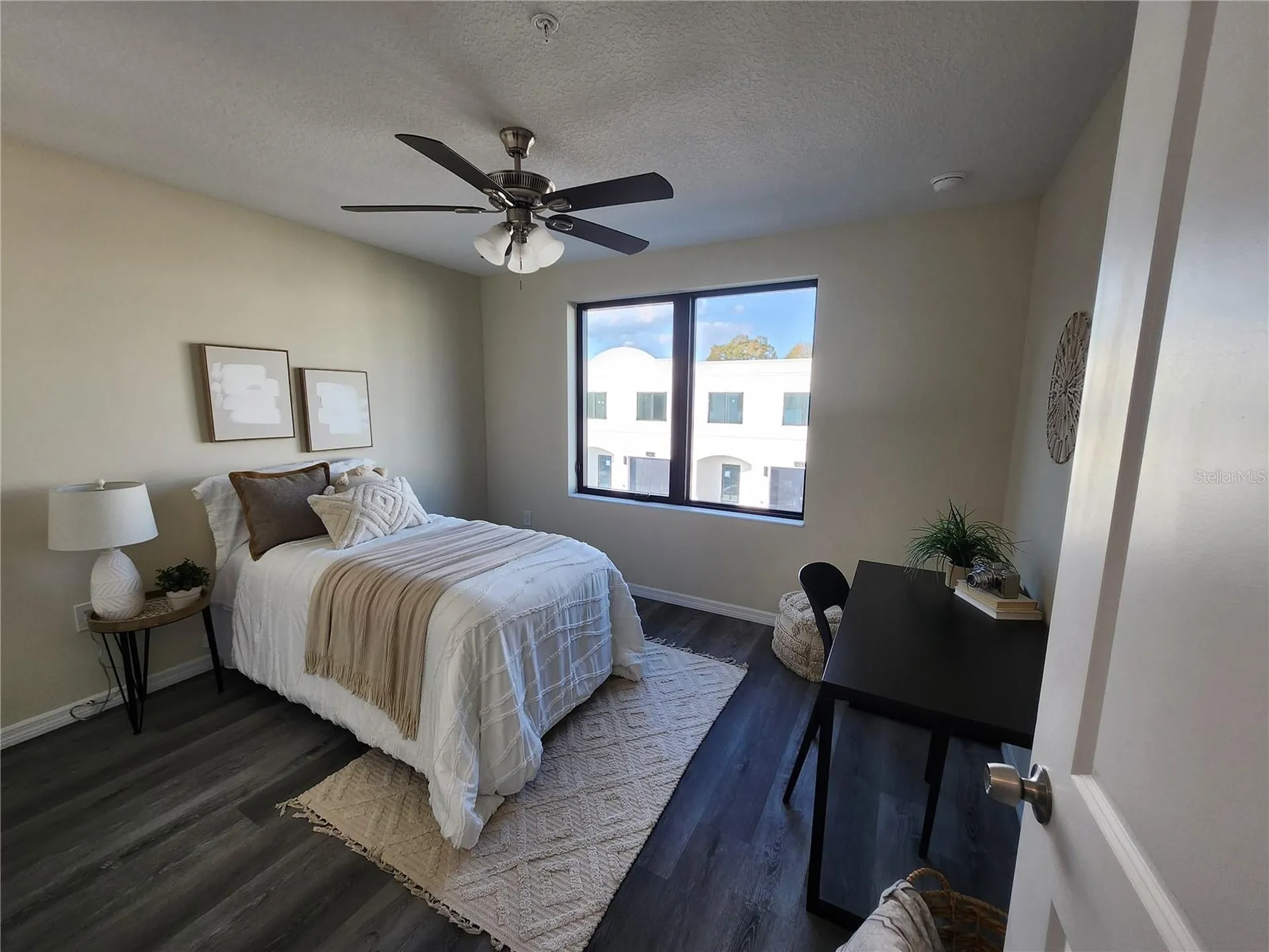 4370 Cambio Gardens Court Tampa FL 33610