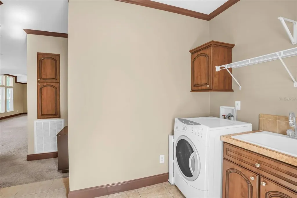 4017 Myrtle Oak Court Zellwood FL 32798