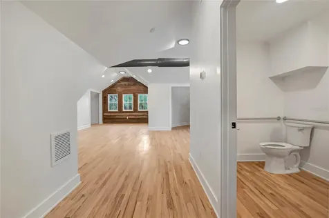 2111 W Cleveland Street Tampa FL 33606