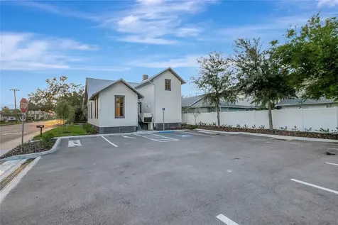 2111 W Cleveland Street Tampa FL 33606