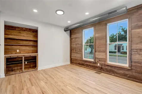 2111 W Cleveland Street Tampa FL 33606