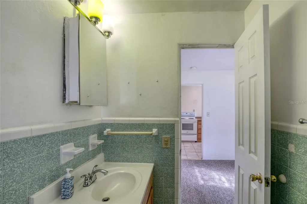 815 8th Street Daytona Beach FL 32117