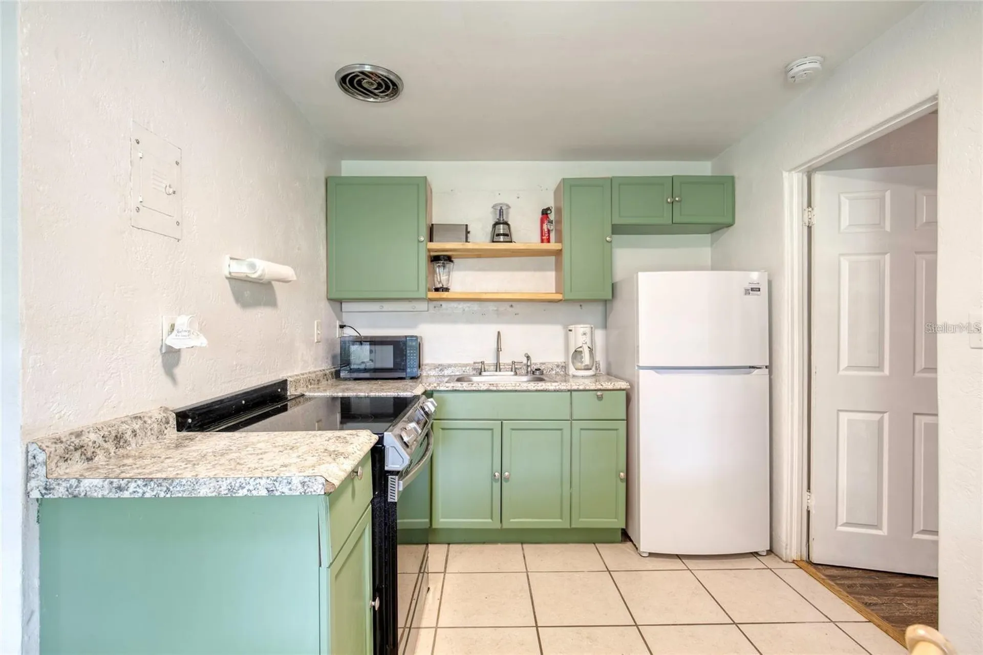 815 8th Street Daytona Beach FL 32117