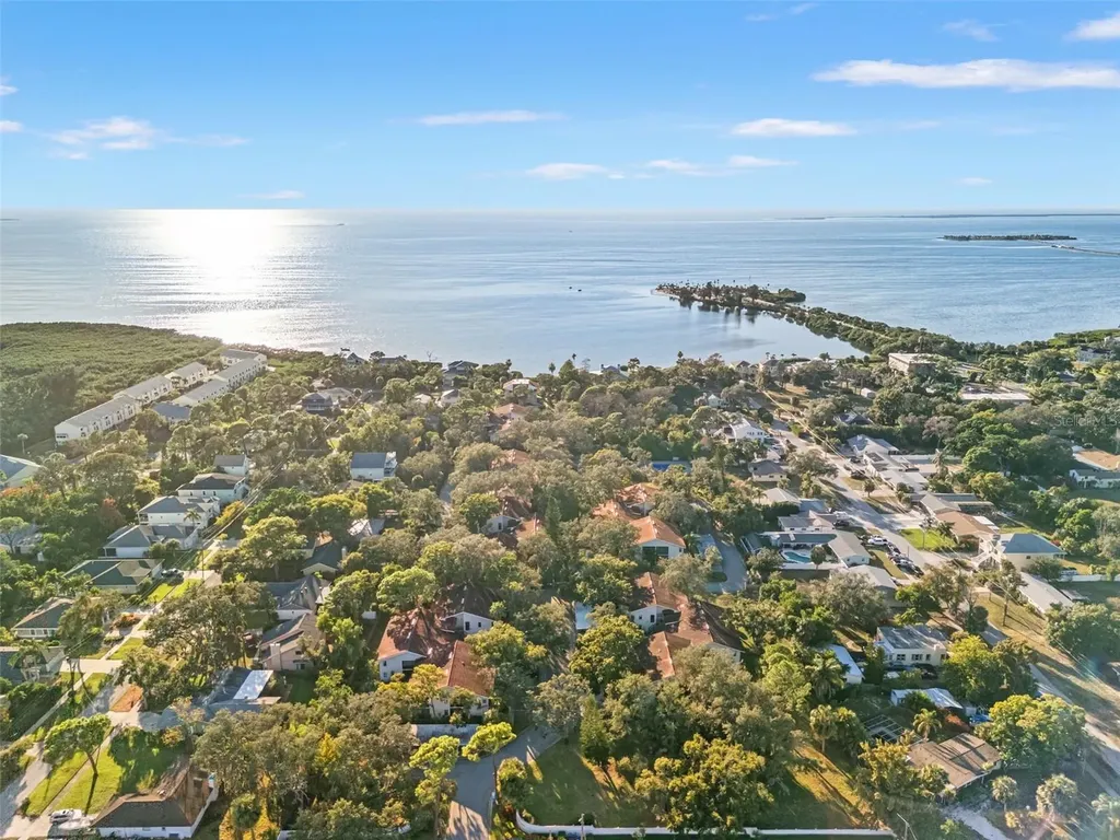 300 S Florida Avenue Tarpon Springs FL 34689
