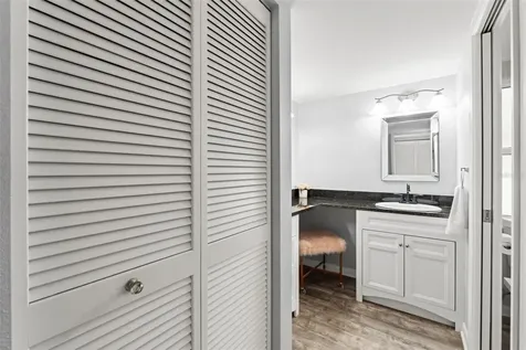 300 S Florida Avenue Tarpon Springs FL 34689