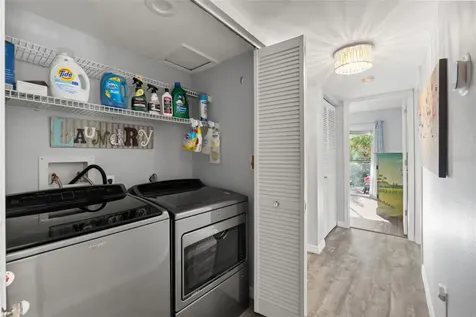 300 S Florida Avenue Tarpon Springs FL 34689