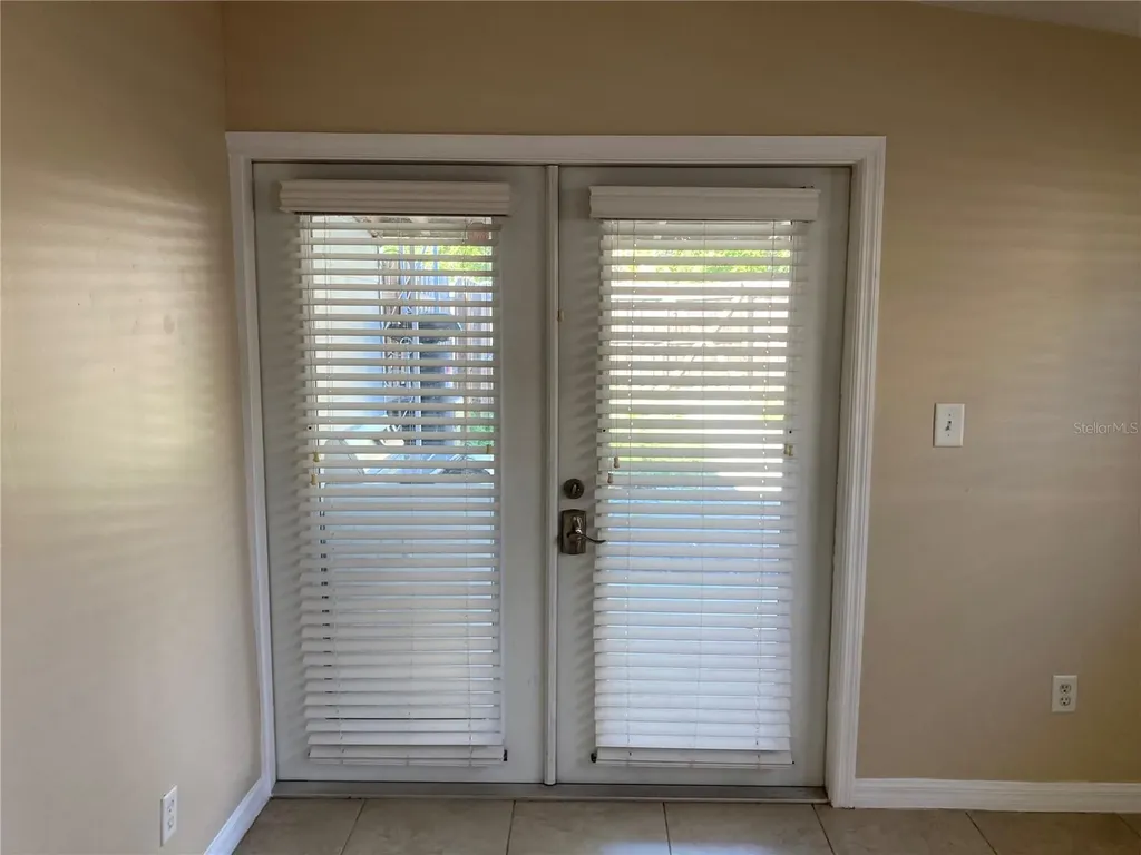 5609 1/2 Tangerine Avenue S Gulfport FL 33707