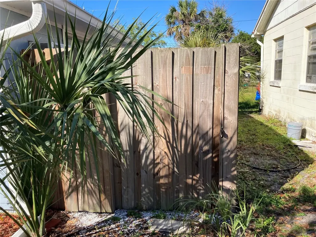 5609 1/2 Tangerine Avenue S Gulfport FL 33707