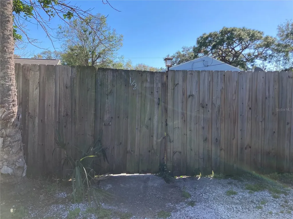 5609 1/2 Tangerine Avenue S Gulfport FL 33707