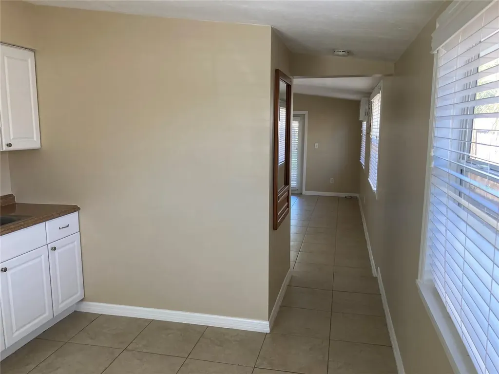 5609 1/2 Tangerine Avenue S Gulfport FL 33707