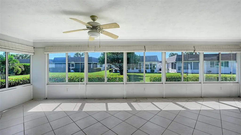 5474 Riverbluff Circle Sarasota FL 34231
